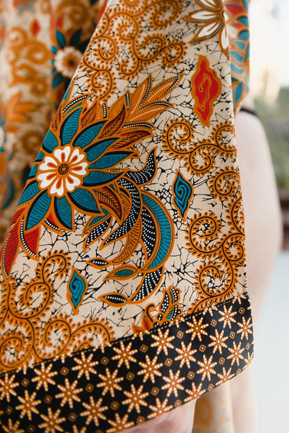 Boho Style Bali Batik Short Silk Kimono Robe - Kaftan Kimono Robe Bali Batik Silk Blend - Kimono Caftan Robe Women Gift - Dressing Gown