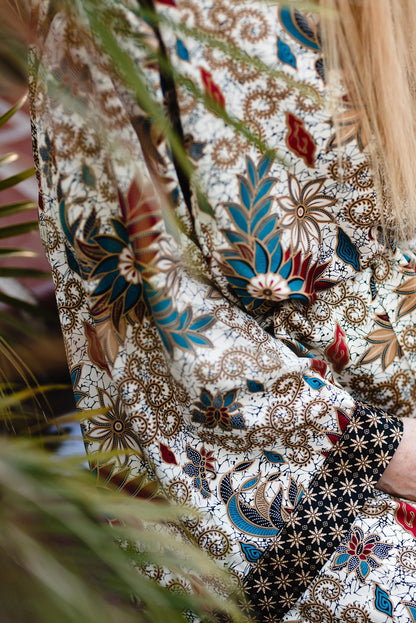 Exotic Elegance Silk Blend Bali Batik Kaftan Kimono Robe Luxurious Comfort Handcrafted Bali Batik Kaftan Kimono Robe