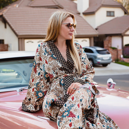 Silk kimono robe long  Wife Gift  Luxurious and Glamorous Gift for Bride. Silk Atlas Boho Bali Batik Kaftan kimono robe for vacation