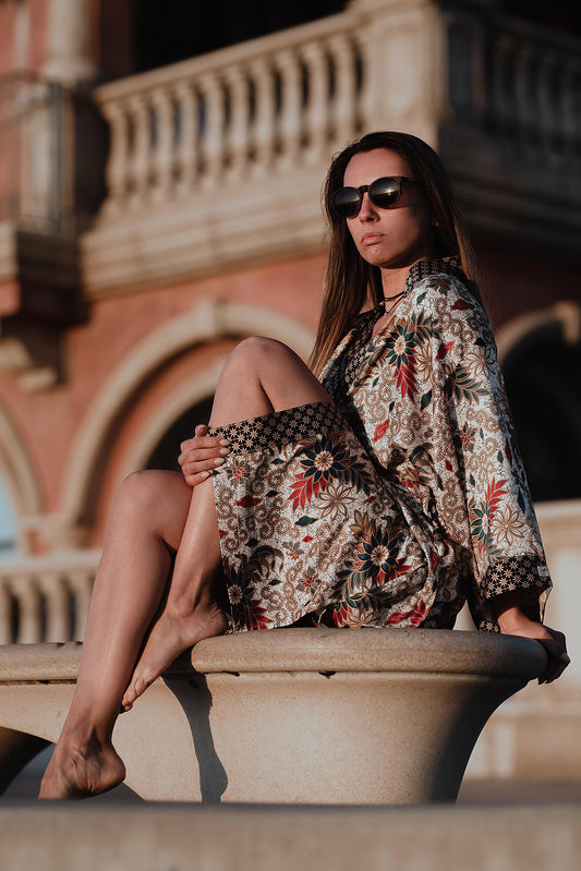 Boho Luxurious Bali Batik Silk Kimono Robe - Boho Chic Resort Wear for Women-short kimono robe
