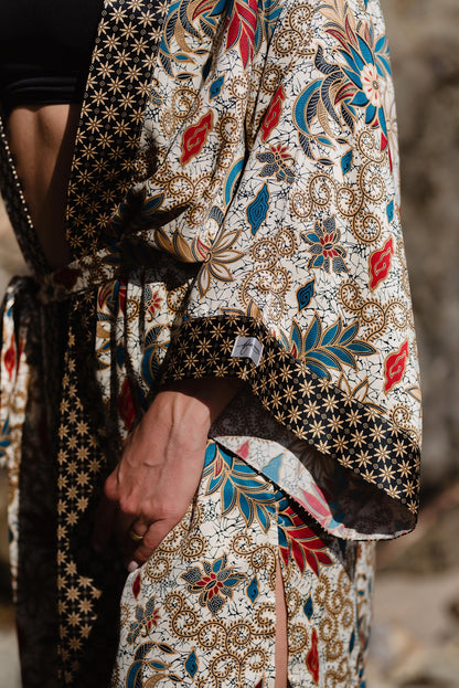 Boho Luxurious Bali Batik Silk Kimono Robe - Boho Chic Resort Wear for Women-short kimono robe