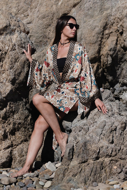 Boho Luxurious Bali Batik Silk Kimono Robe - Boho Chic Resort Wear for Women-short kimono robe
