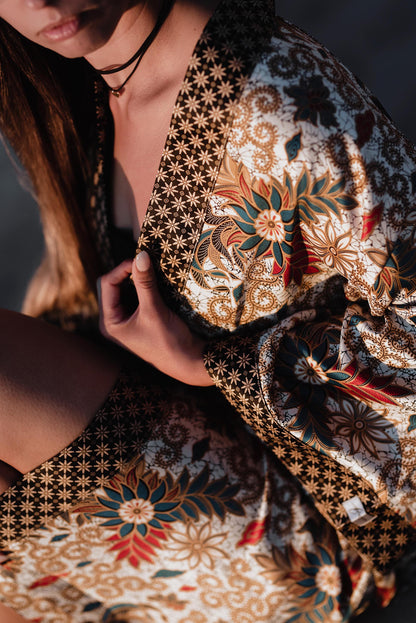 Boho Luxurious Bali Batik Silk Kimono Robe - Boho Chic Resort Wear for Women-short kimono robe