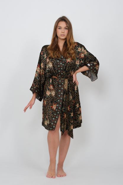 Atlas Silk-Blend Short Kimono Robe, Bali Batik, Long Sleeve, One-Piece . Size S/M