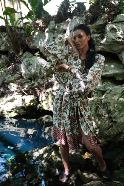 Floral Polyester Kimono Robe: Beige Boho Loungewear