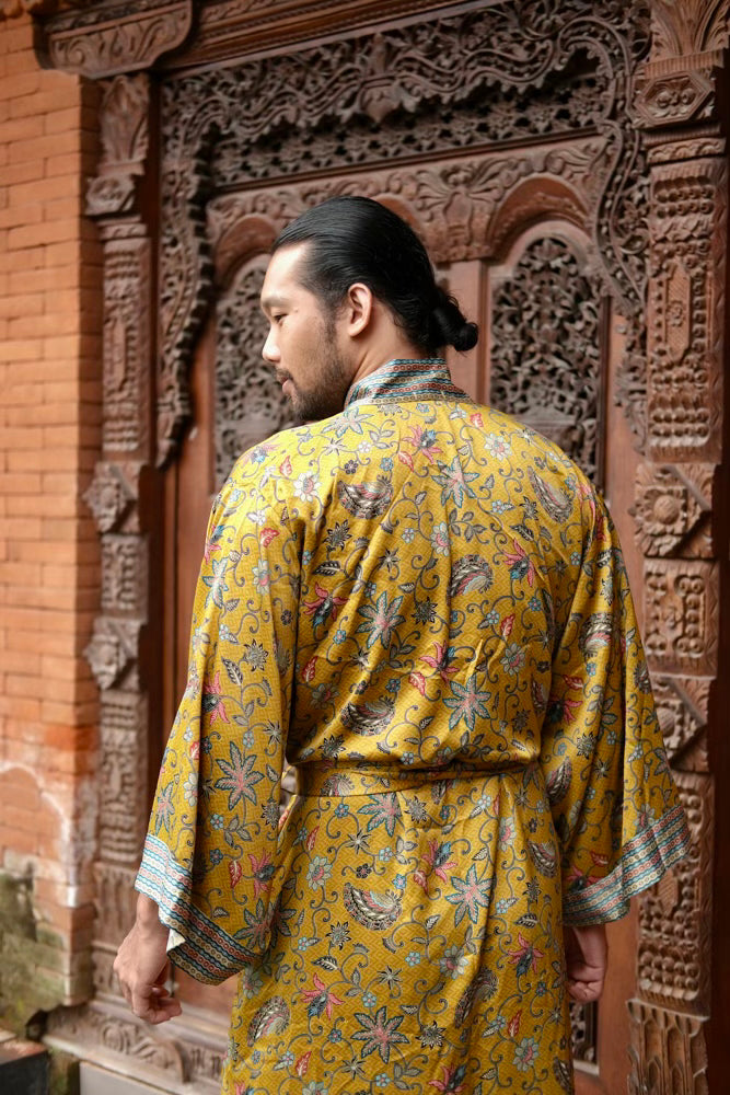 Luxurious  Gold Men's Kimono Robe